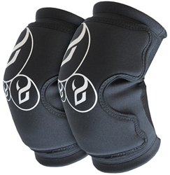 https://rokonsport.hu/media_ws/10340/2091/demon-elbow-guard-soft-cap-pro-jr-konyokvedo-ds51112.jpg