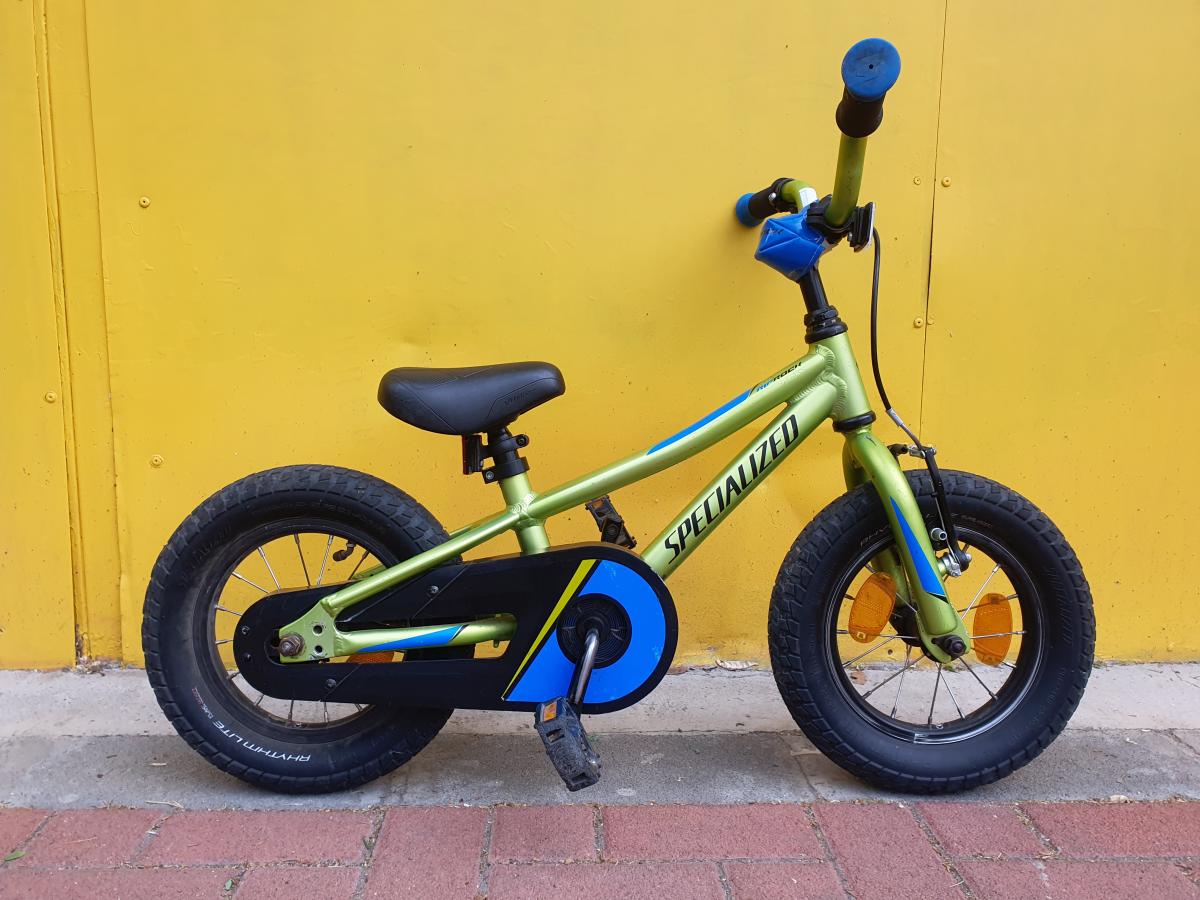 Használt 12"-as Specialized alu gyermek kerékpár, zöld