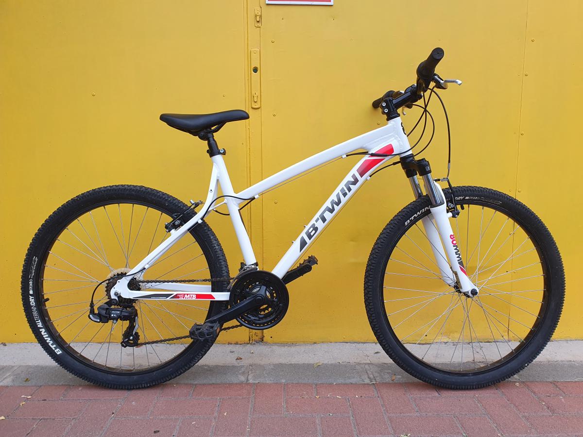 Használt 26"-os B-Twin 340 női MTB kerékpár, fehér-piros
