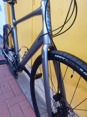 Használt 28"-as Giant Fastroad SL1 fitness kerékpár, szürke 2.Kép