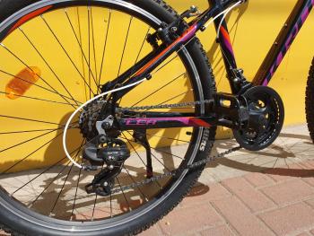 Használt 26"-os Kross Lea MTB kerékpár, fekete-lila 3.Kép