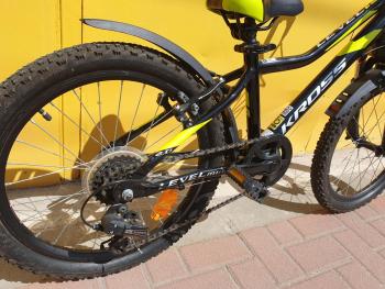 Használt 20"-as Kross Level Mini alu junior MTB, fekete-sárga 2.Kép