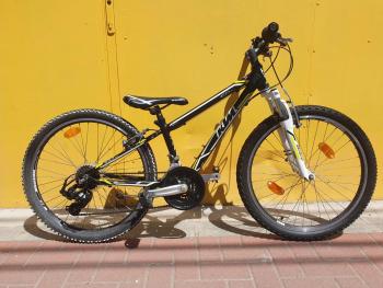 Használt 24"-as KTM Wico alu junior MTB, fekete-fehér Kép