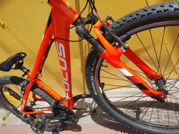 Használt 26"-as Focus alu junior MTB, narancs-fehér 2.Kép