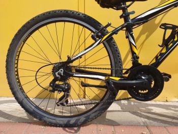 Használt 26"-os Kross X1 alu MTB kerékpár, fekete-sárga 2.Kép